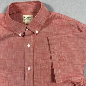 LL Bean Mens M Red Short Sleeve Button Down Traditional Fit Chambray 500509